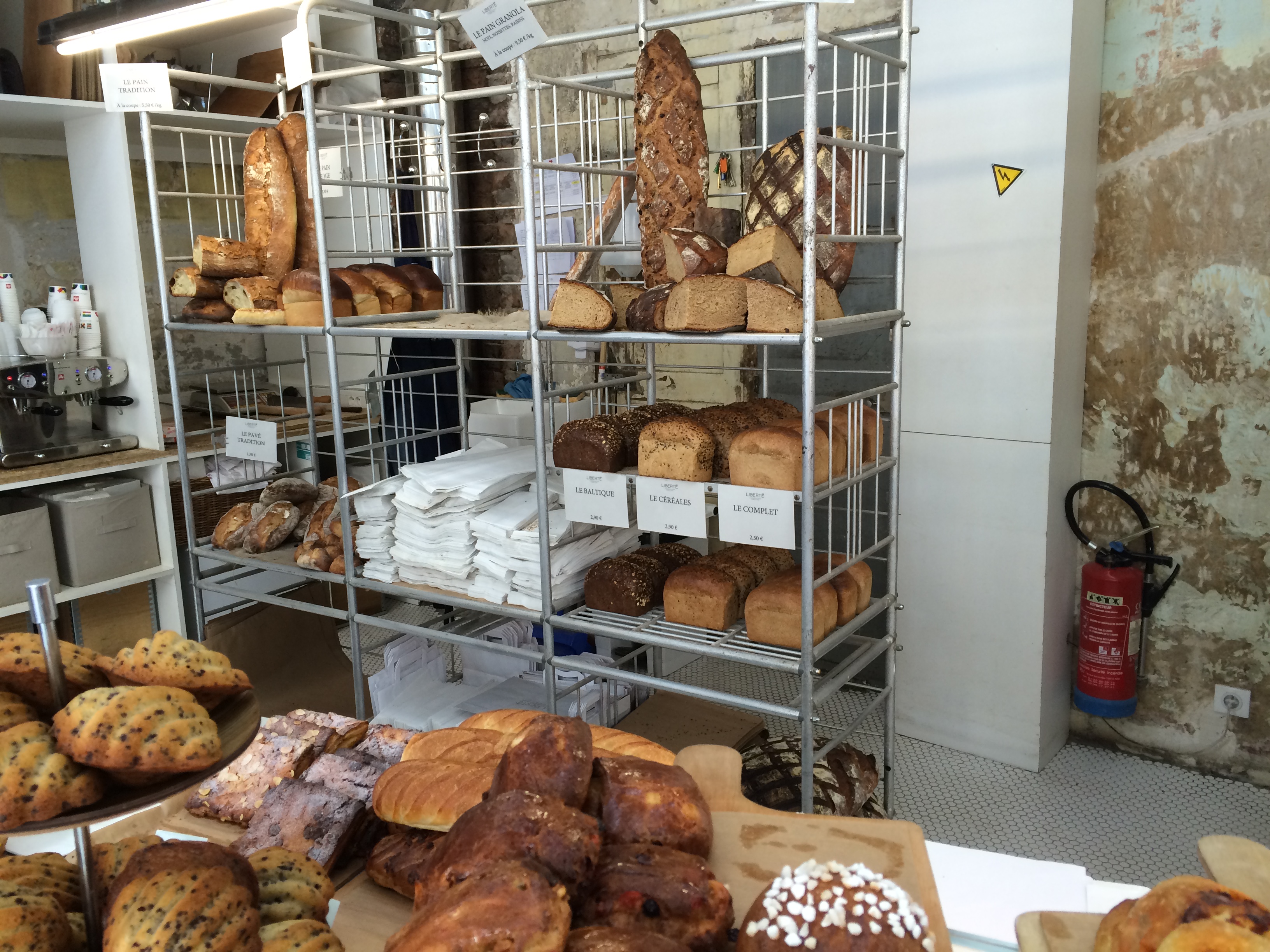 18年3月 吉祥寺に日本初上陸 その前に Liberte リベルテ のパリ店レポートをアップ パンめぐ ぱんめぐ パンメグ