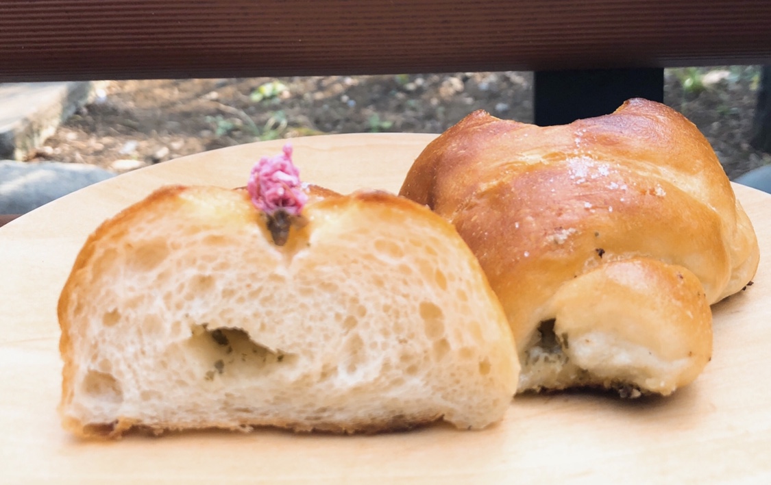 トリュフベーカリー広尾店がオープン Sakura塩パン が絶品でした パンめぐ ぱんめぐ パンメグ